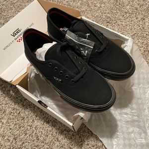 Vans authentic skate shoes BRAND NEW
